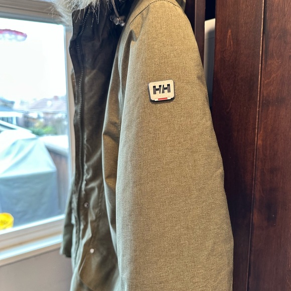 Helly Hansen Women's Parka
Winter Coat - Fur Hood- like new - Picture 6 of 10
